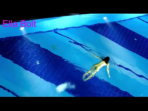 ❤️ Non posso smettere di guardare, giovane bionda catturata nuotare nuda nella piscina del resort ELLA BOLT ❌ Video di sesso di qualità al it.mobilecric.top ❤️