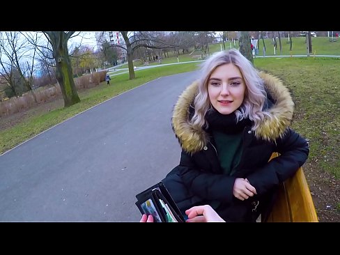 ❤️ Ingoia la sborra calda di uno sconosciuto per soldi - pompino nel parco di Eva Elfie ❌ Video di sesso di qualità al it.mobilecric.top ❤️